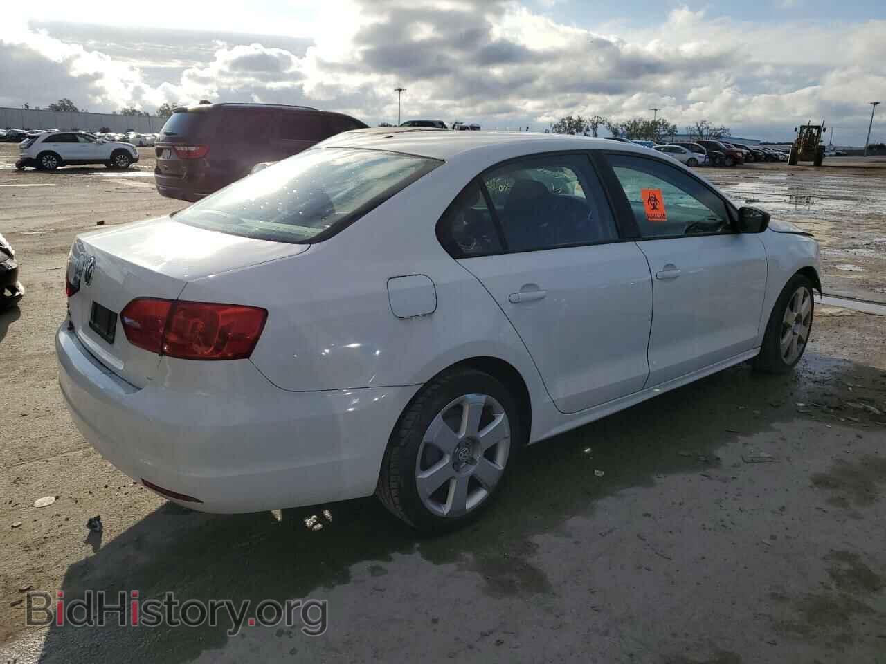 2011 VOLKSWAGEN JETTA - VIN: 3VW2K7AJXBM379475 - Фото 3
