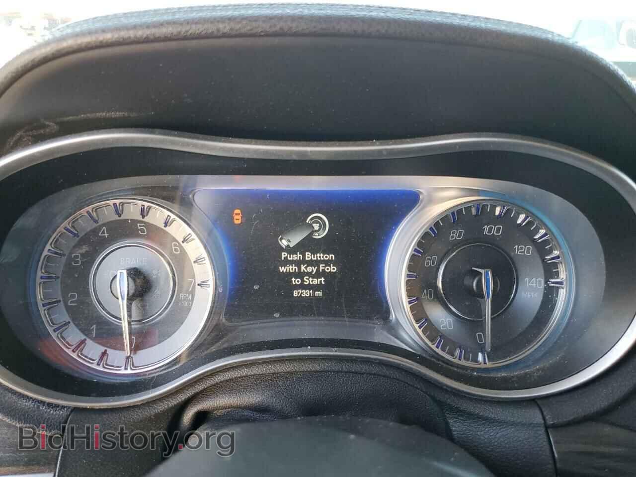 2017 CHRYSLER 300 - VIN: 2C3CCAAG9HH588059 - Фото 9