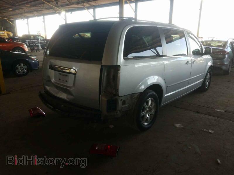 2008 Chrysler MINIVAN (VIN 2A8HR54P68R760246) — фото 4 из 10