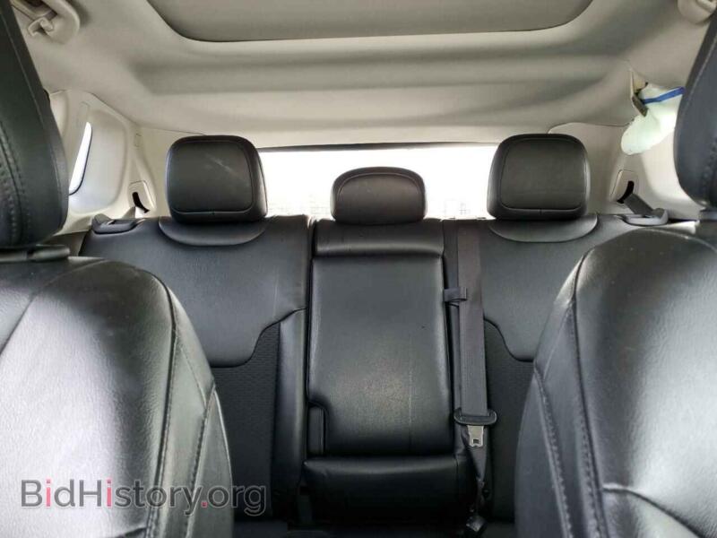 2022 Jeep COMPASS (VIN 3C4NJDBB3NT170632) — фото 10 из 13