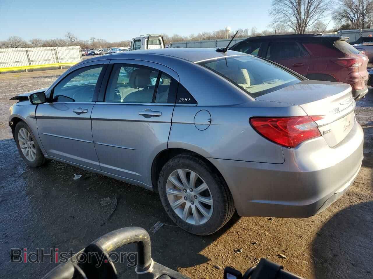 2013 CHRYSLER 200 - VIN: 1C3CCBBG6DN704193 - Фото 2