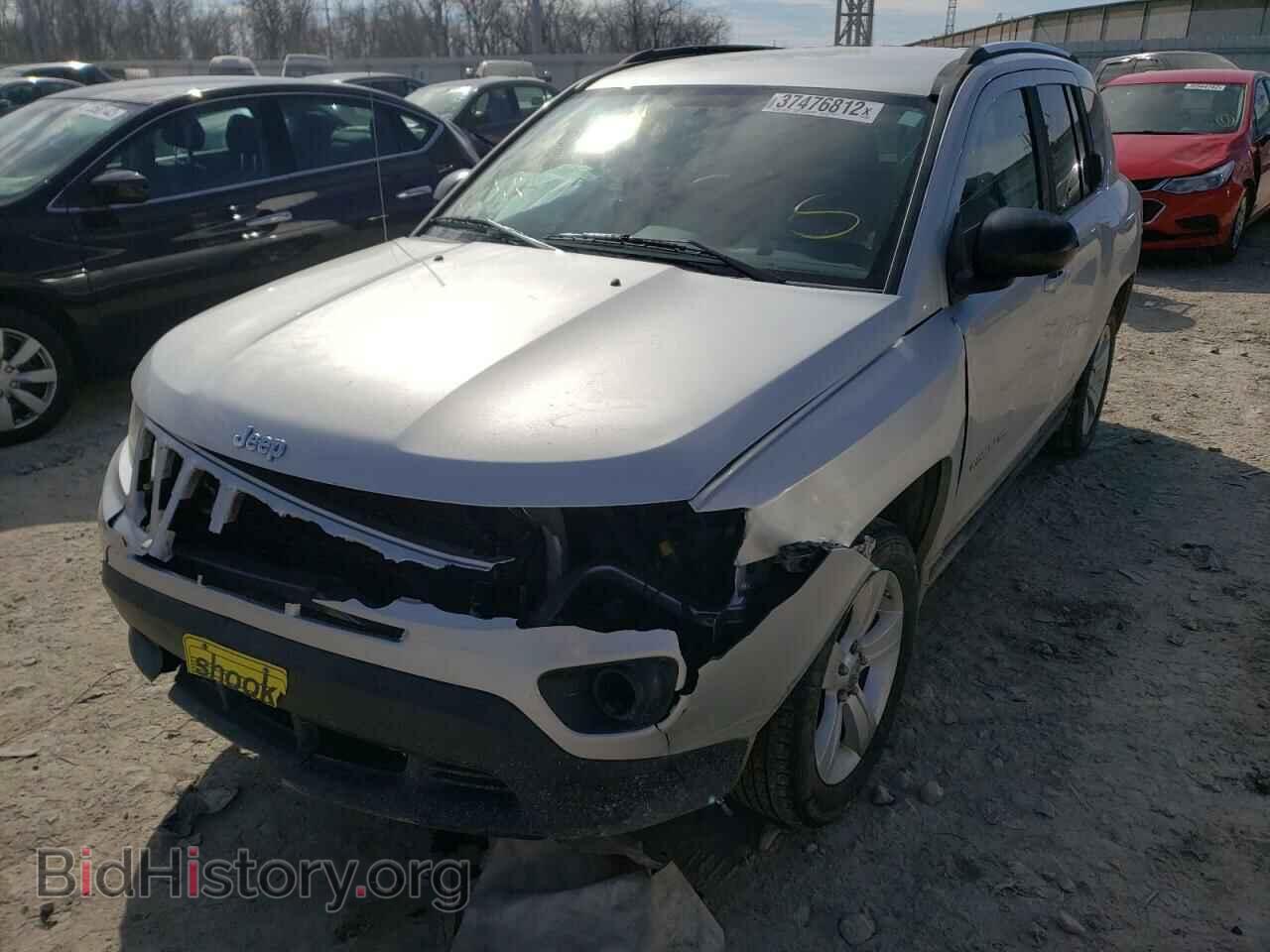 2012 JEEP COMPASS - VIN: 1C4NJDEB1CD604870 - Фото 2