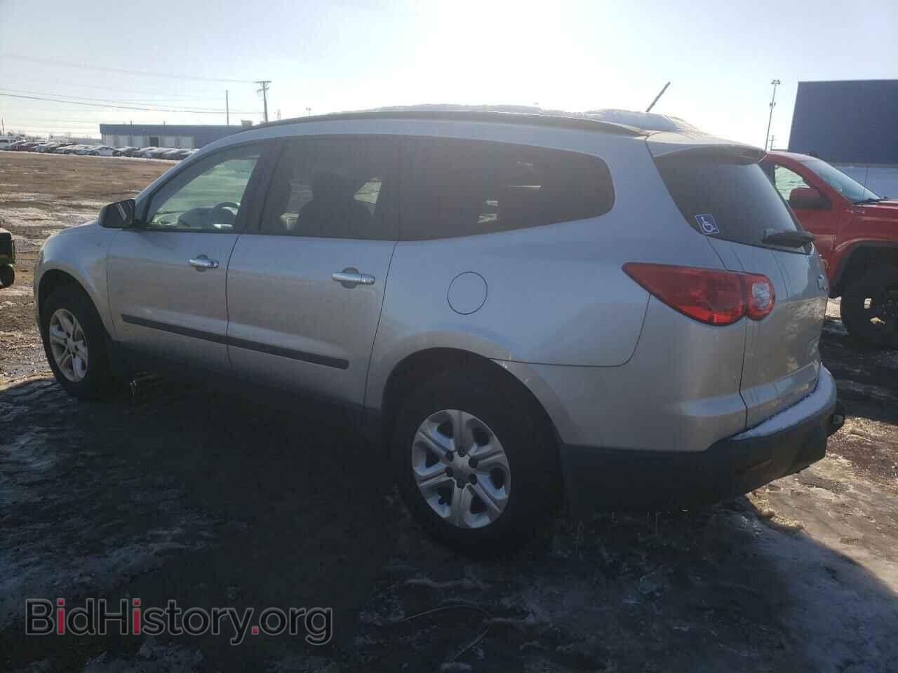2012 CHEVROLET TRAVERSE - VIN: 1GNKRFED4CJ283098 - Фото 2