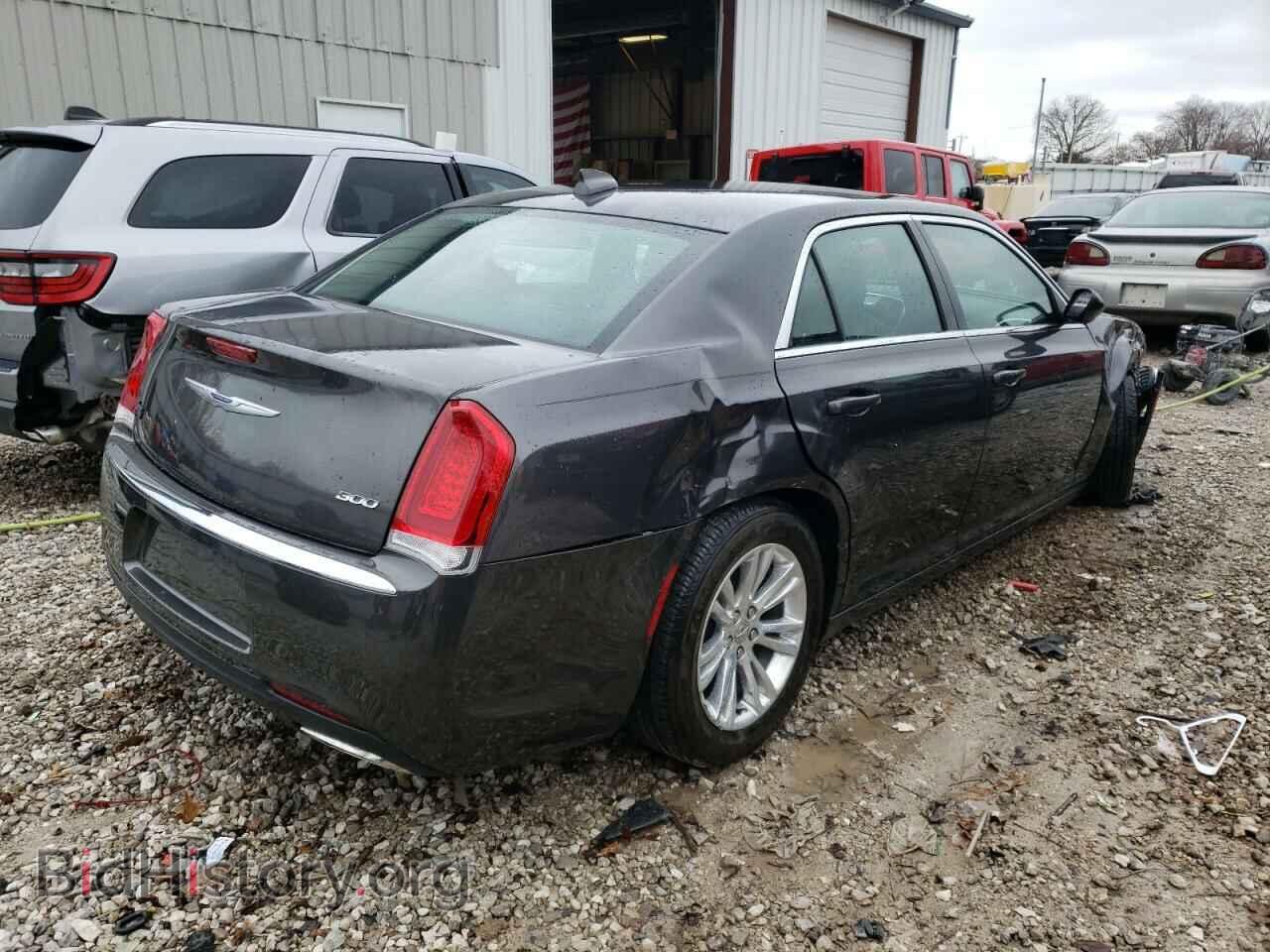 2019 CHRYSLER 300 - VIN: 2C3CCAAG9KH561435 - Фото 3