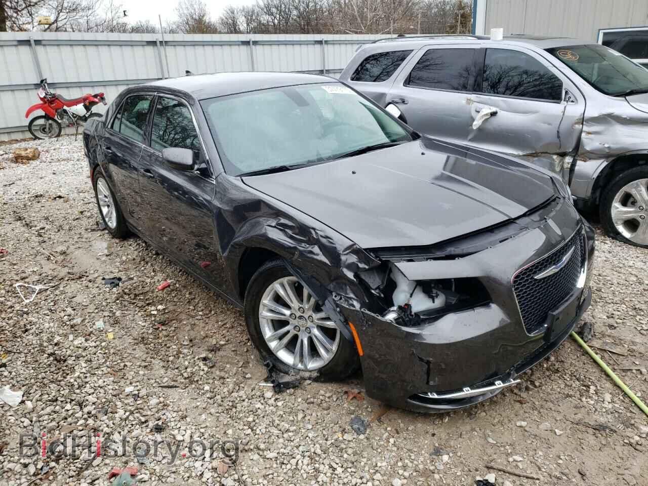 2019 CHRYSLER 300 - VIN: 2C3CCAAG9KH561435 - Фото 4