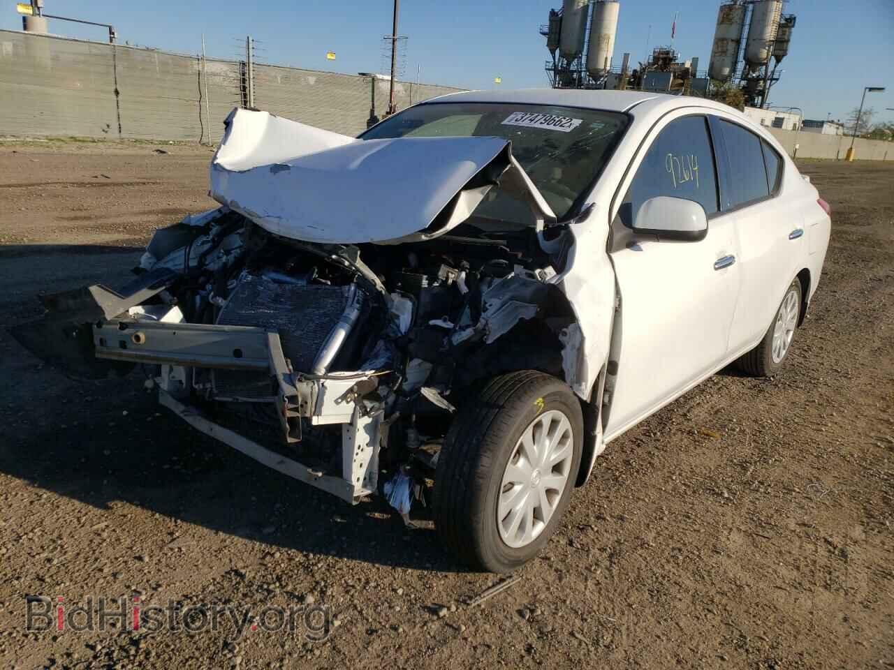 2014 NISSAN VERSA - VIN: 3N1CN7AP1EK462914 - Фото 2
