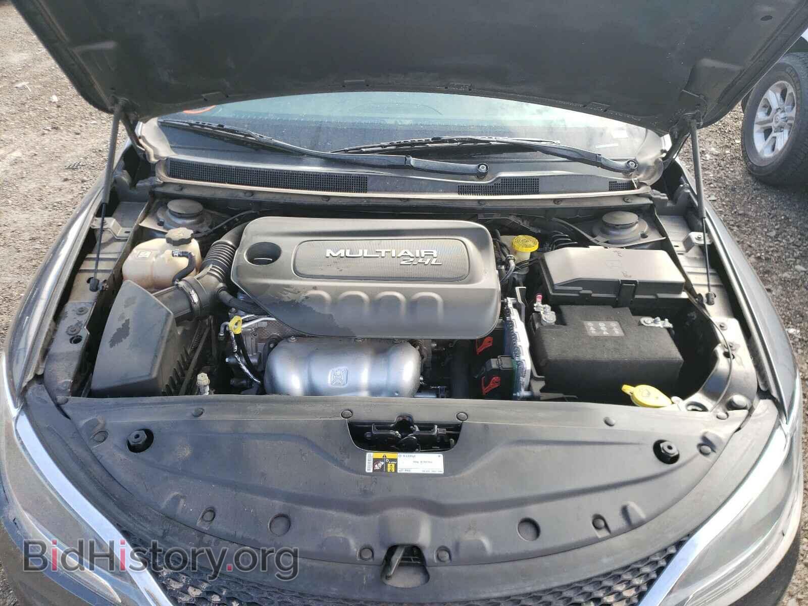 2016 CHRYSLER 200 - VIN: 1C3CCCAB9GN163883 - Фото 7