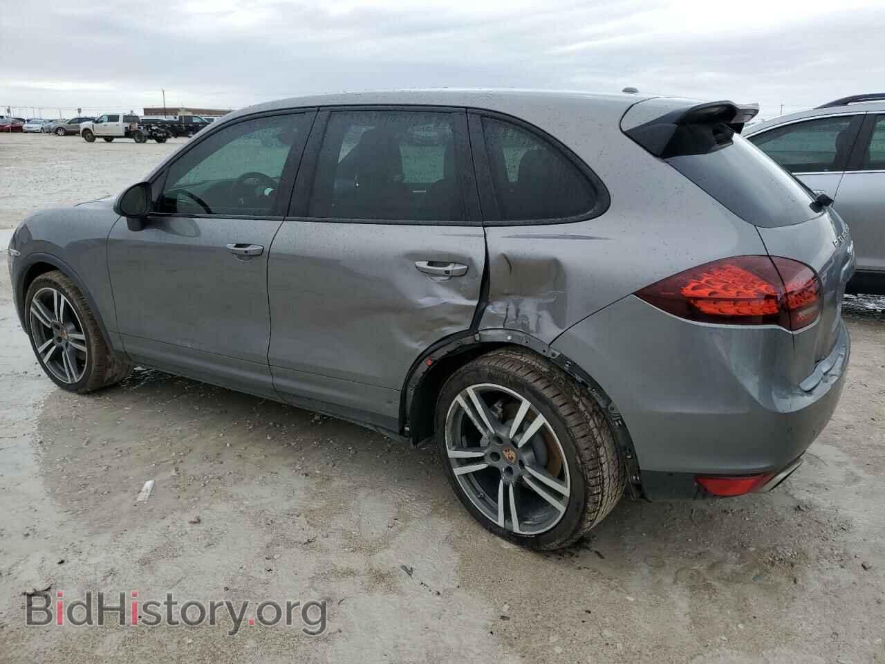 2013 PORSCHE CAYENNE - VIN: WP1AB2A27DLA85366 - Photo 2