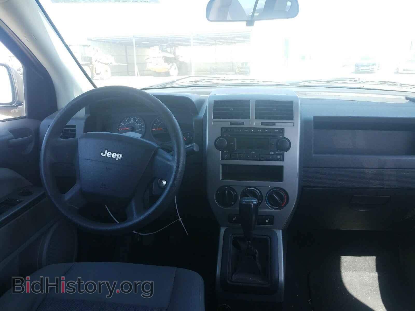 2007 JEEP COMPASS - VIN: 1J8FF47W07D413641 - Фото 9