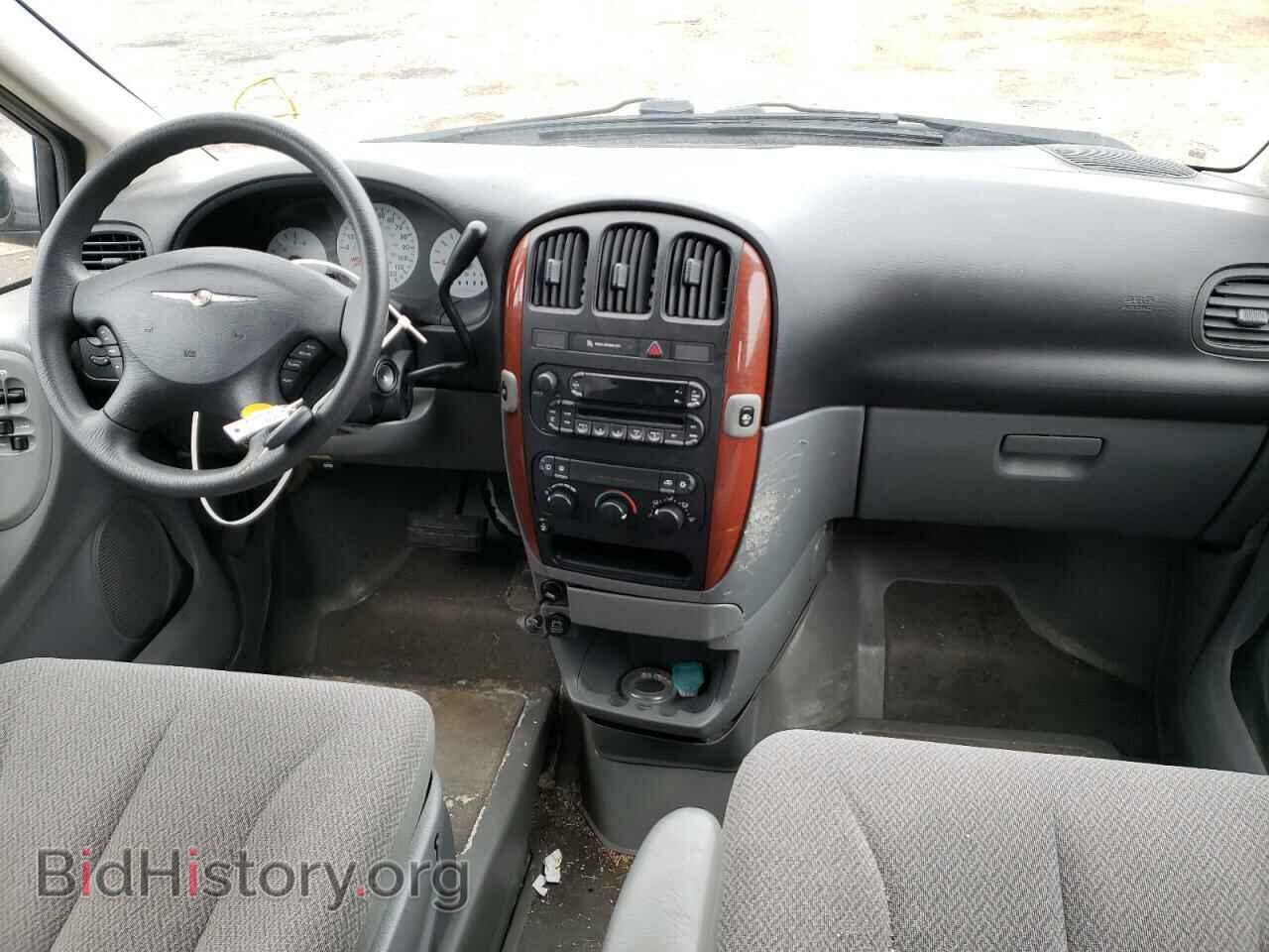 2007 CHRYSLER MINIVAN - VIN: 2A4GP44RX7R236336 - Фото 9
