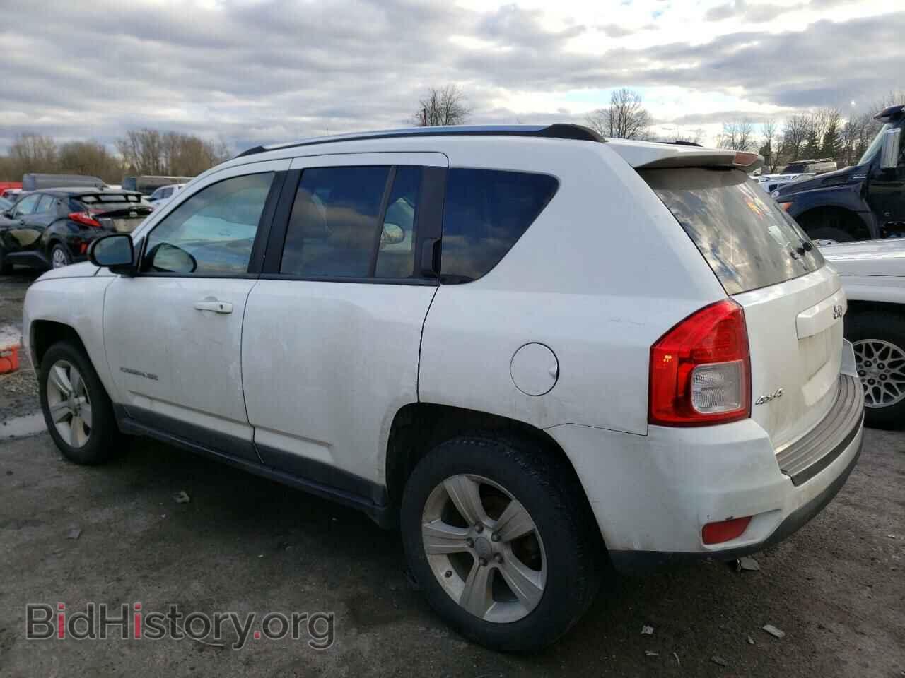 2011 JEEP COMPASS - VIN: 1J4NF1FB0BD259421 - Photo 2