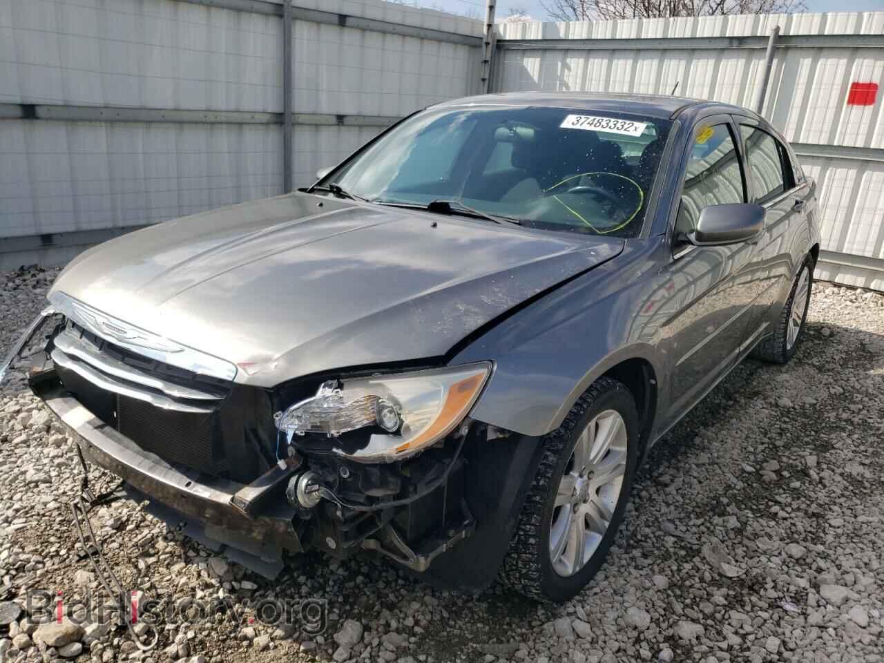 2013 CHRYSLER 200 - VIN: 1C3CCBBB5DN656125 - Фото 2