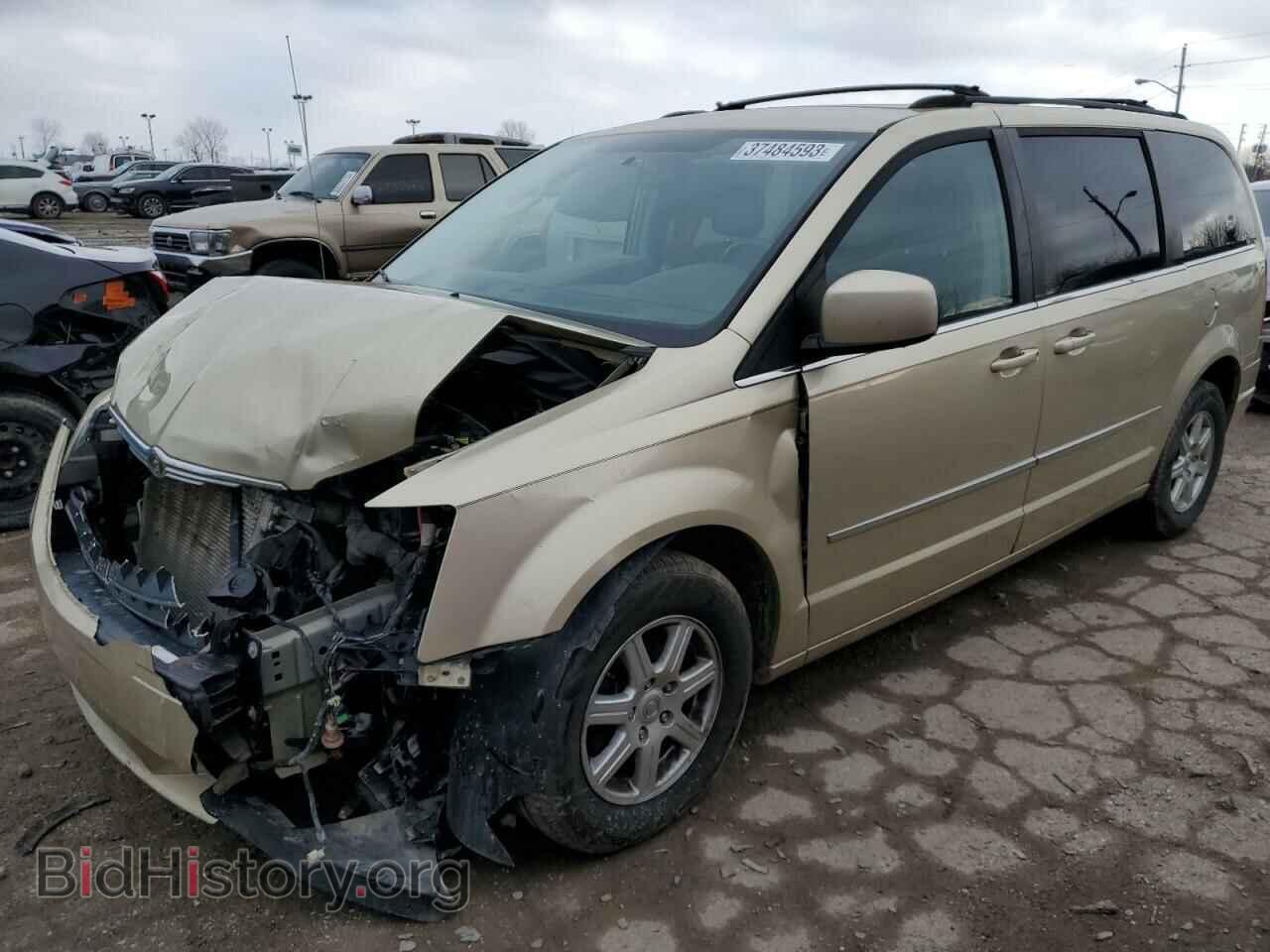 Photo 2A4RR8D1XAR381484 - CHRYSLER MINIVAN 2010