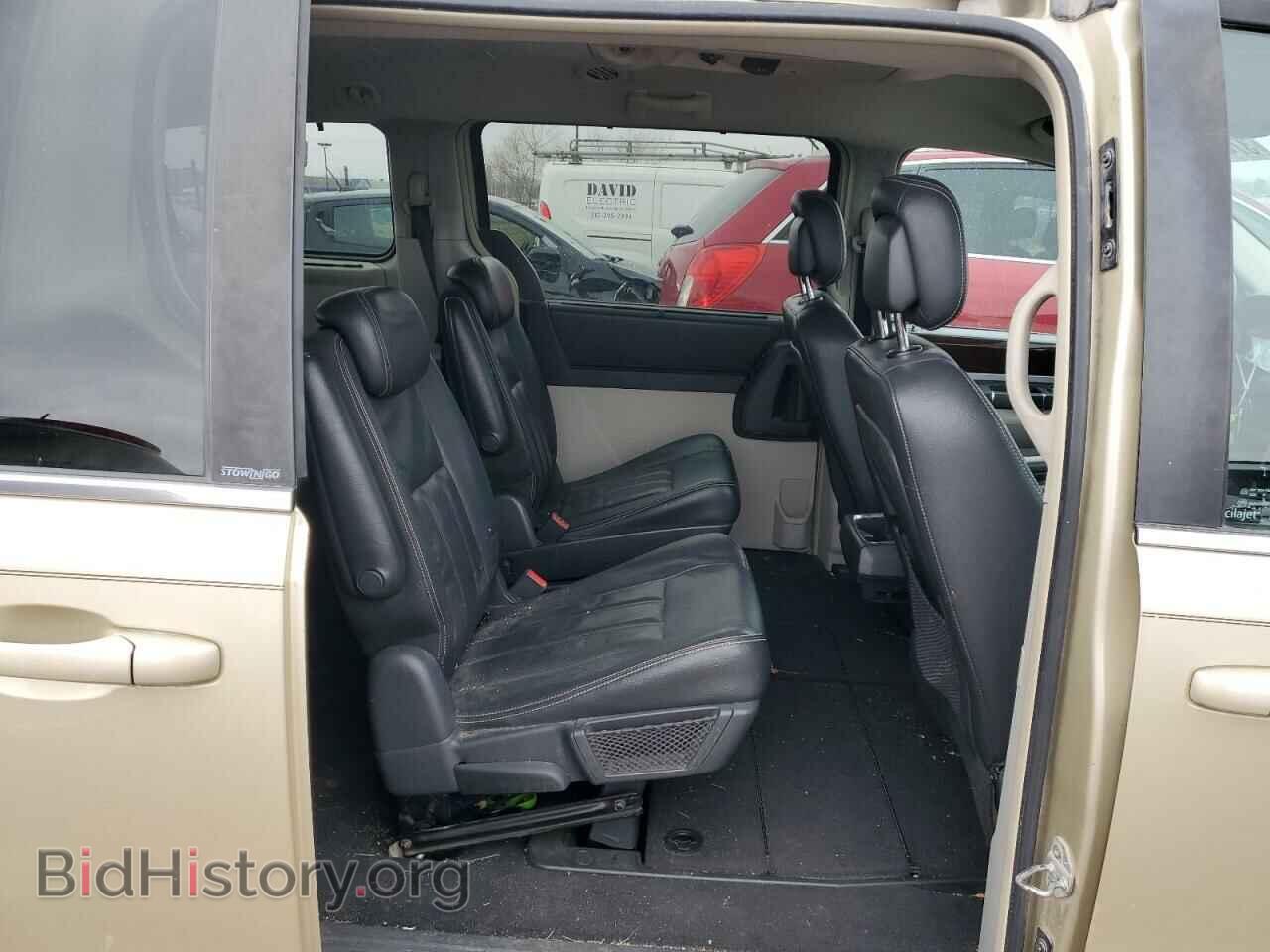 2010 CHRYSLER MINIVAN - VIN: 2A4RR8D1XAR381484 - Фото 11
