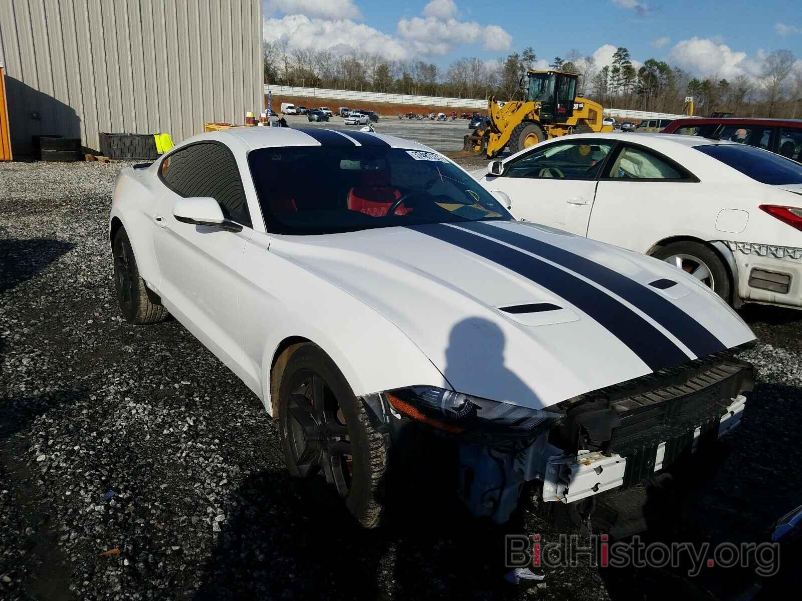 Photo 1FA6P8TH8J5156500 - FORD MUSTANG 2018