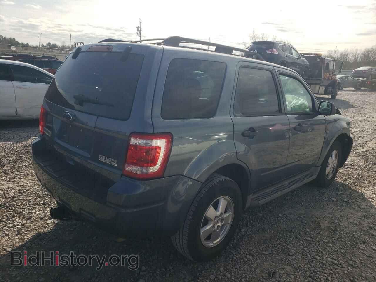 2010 FORD ESCAPE - VIN: 1FMCU0D73AKA55312 - Фото 3