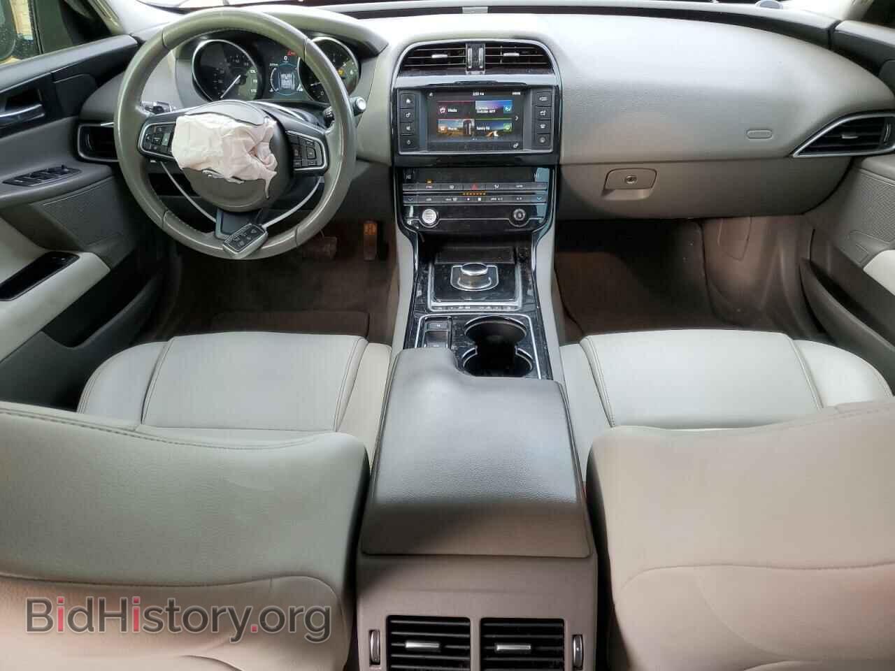 2017 JAGUAR XE - VIN: SAJAR4BG2HA965445 - Фото 8