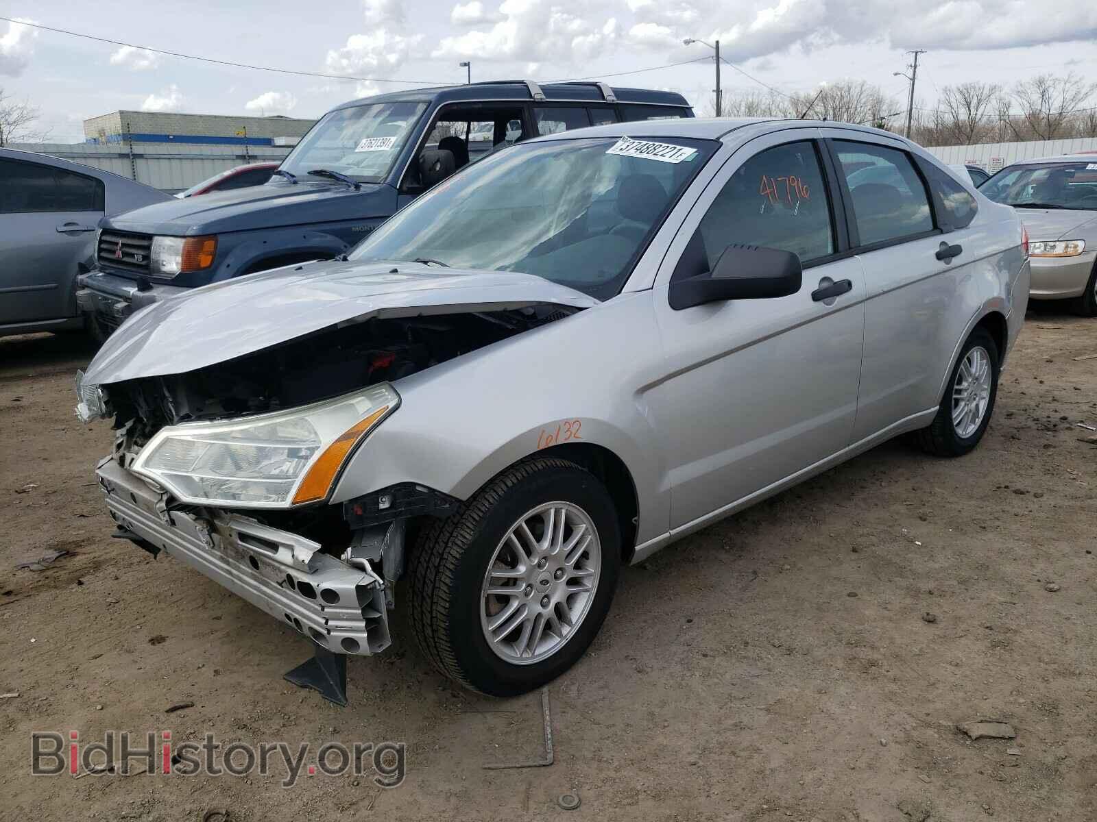 2010 FORD FOCUS - VIN: 1FAHP3FN8AW256359 - Фото 2