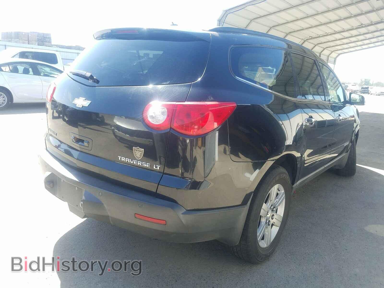 2010 CHEVROLET TRAVERSE - VIN: 1GNLRFED7AS101082 - Фото 4