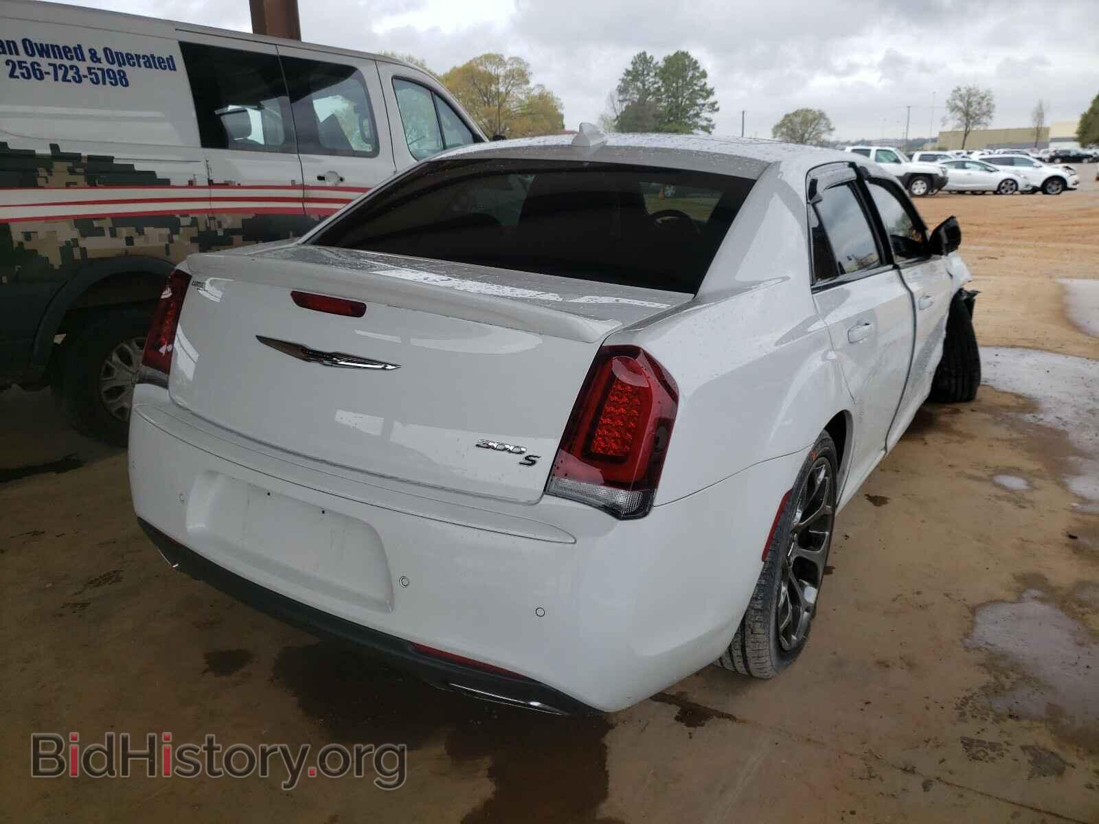 2018 CHRYSLER 300 - VIN: 2C3CCABT6JH160113 - Фото 4