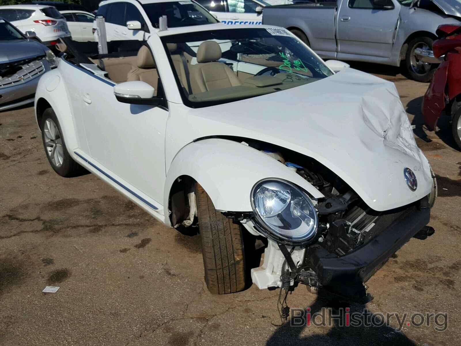 Photo 3VW5L7AT6EM816548 - VOLKSWAGEN BEETLE 2014