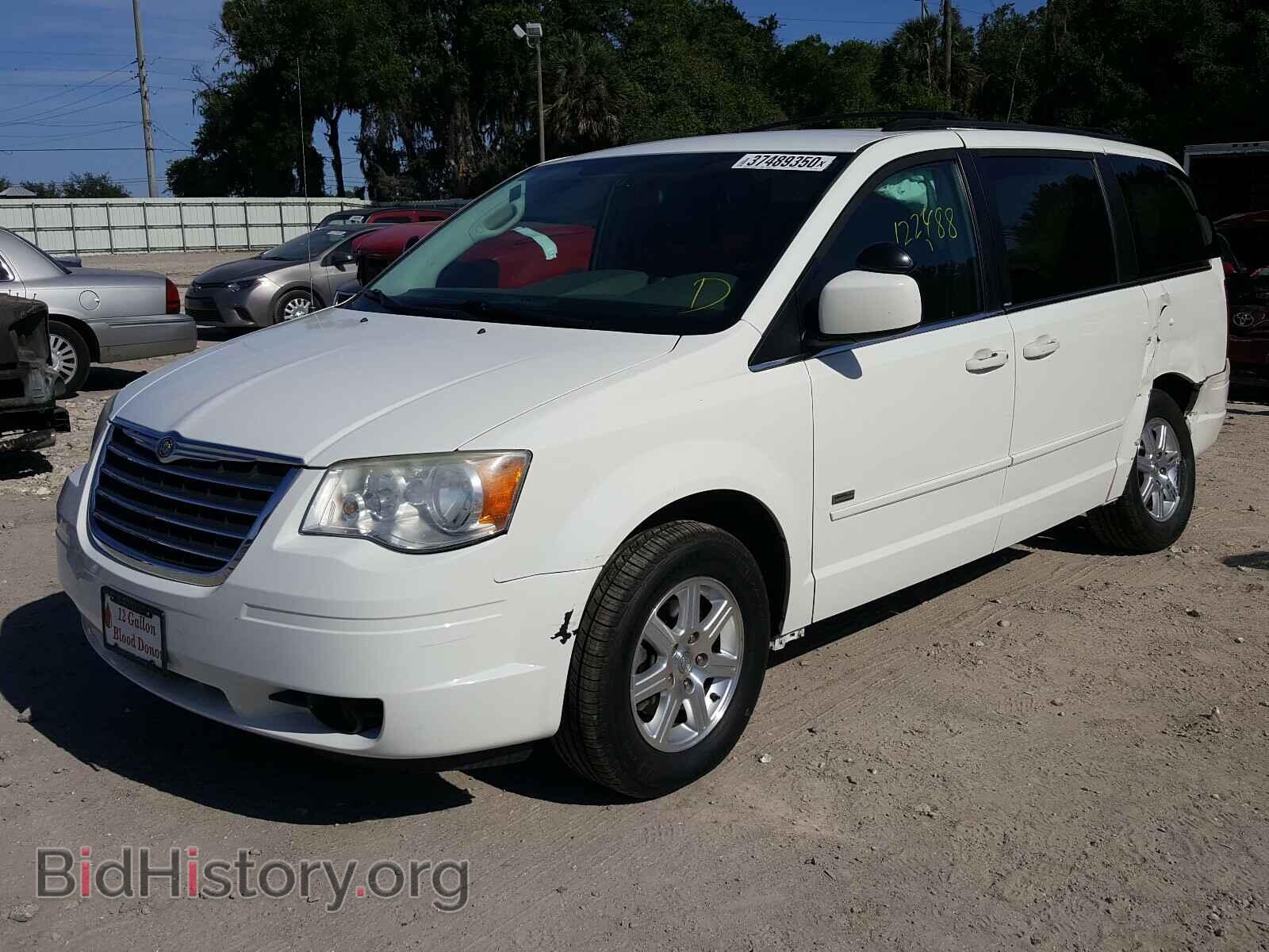 2008 CHRYSLER MINIVAN - VIN: 2A8HR54P28R787508 - Фото 2