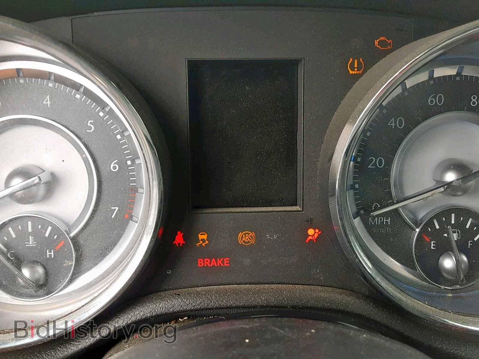 2012 CHRYSLER 300 - VIN: 2C3CCAAG3CH234630 - Фото 8