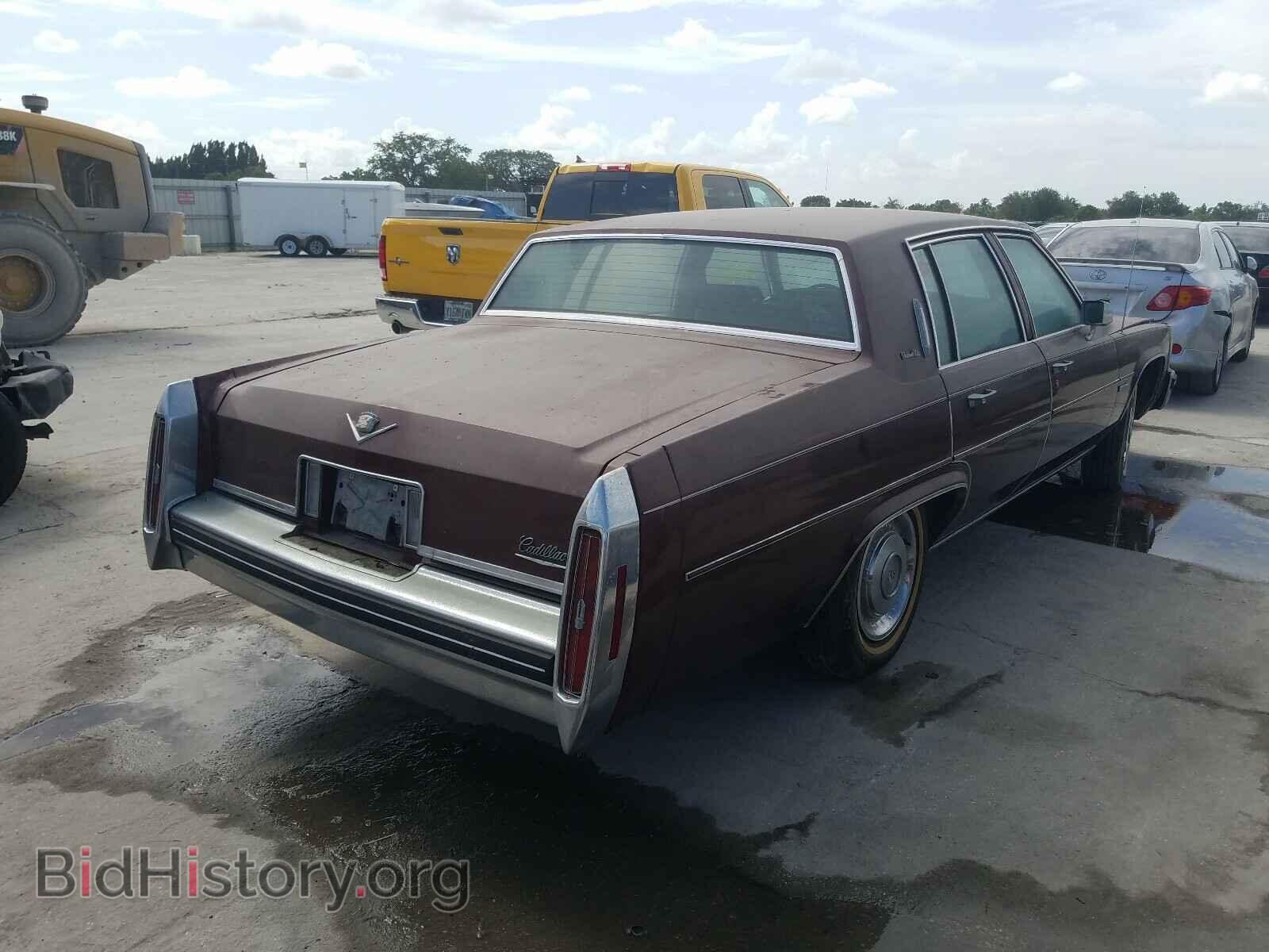 1983 CADILLAC DEVILLE - VIN: 1G6AD6981D9229232 - Photo 4