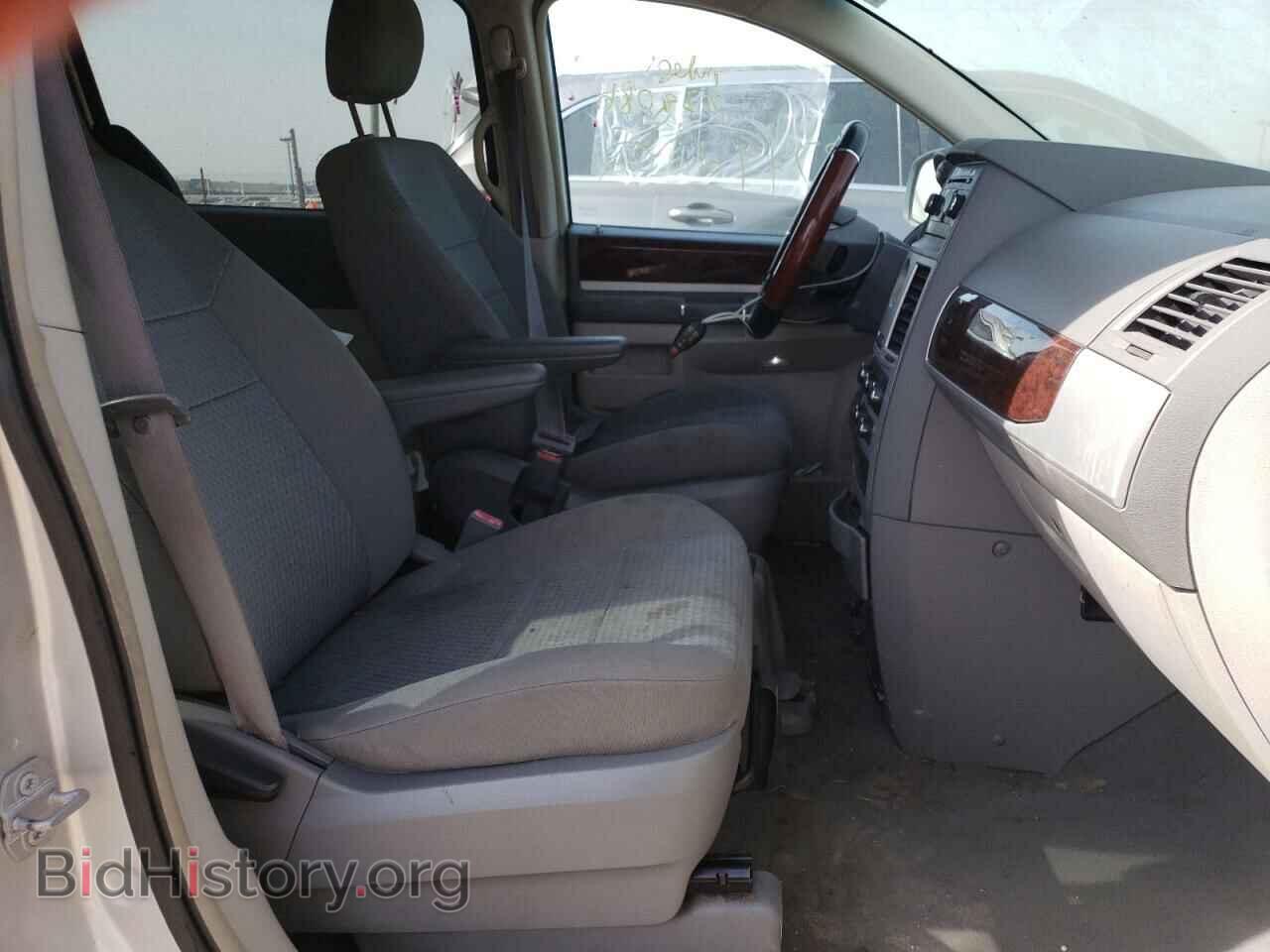 2010 CHRYSLER MINIVAN - VIN: 2A4RR5D10AR230488 - Фото 5