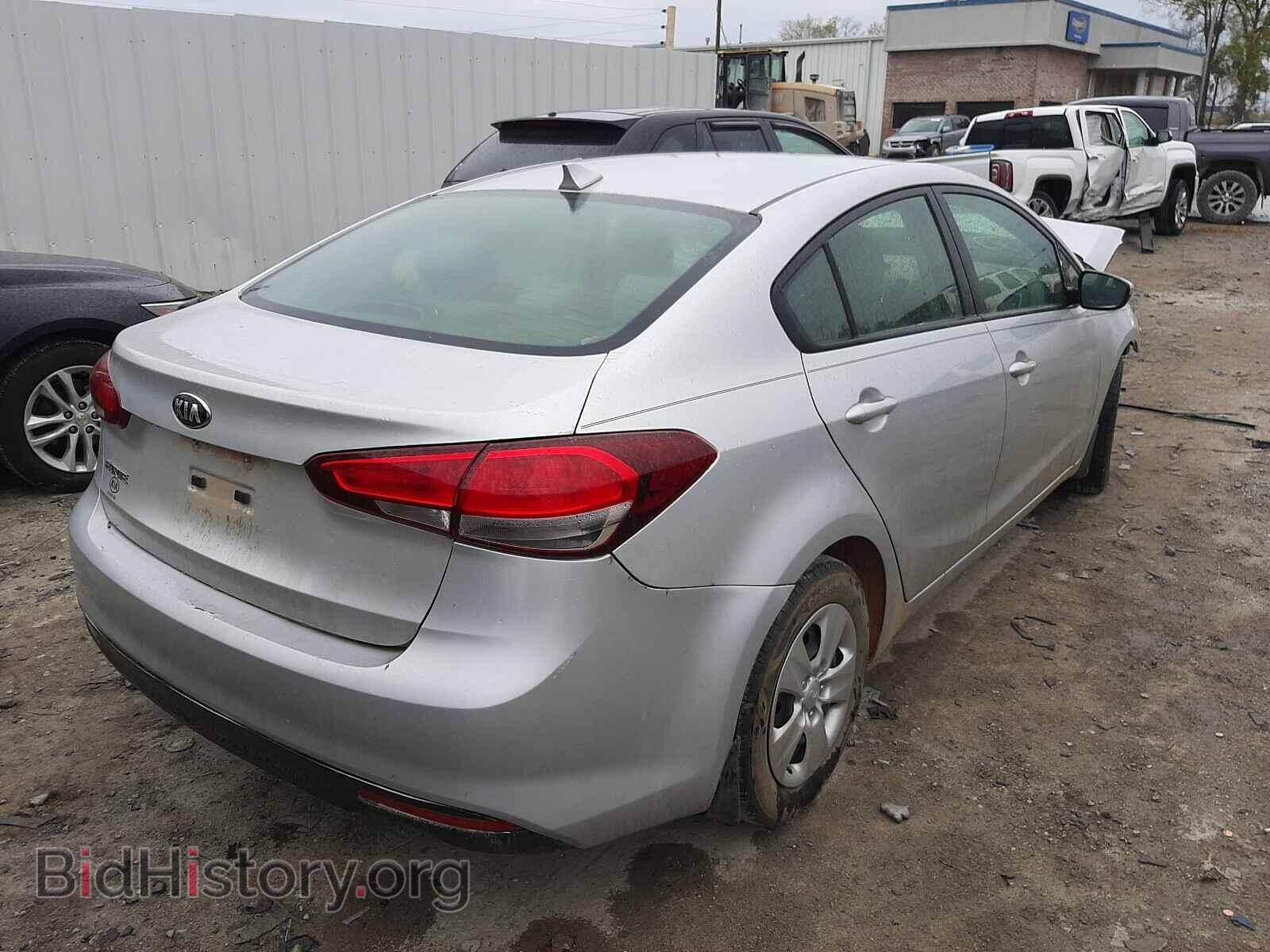 2017 KIA FORTE - VIN: 3KPFL4A74HE065330 - Фото 4