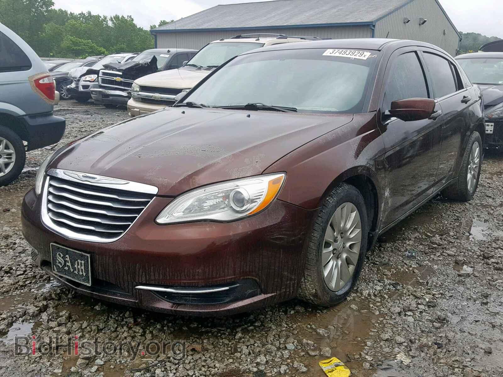 2013 CHRYSLER 200 - VIN: 1C3CCBAG1DN738592 - Фото 2