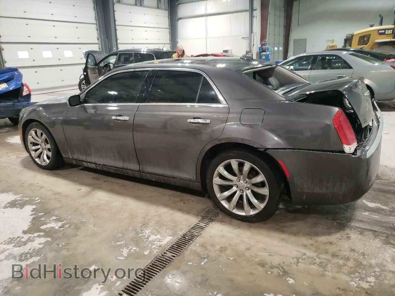 2015 CHRYSLER 300 - VIN: 2C3CCAEG2FH786828 - Фото 2