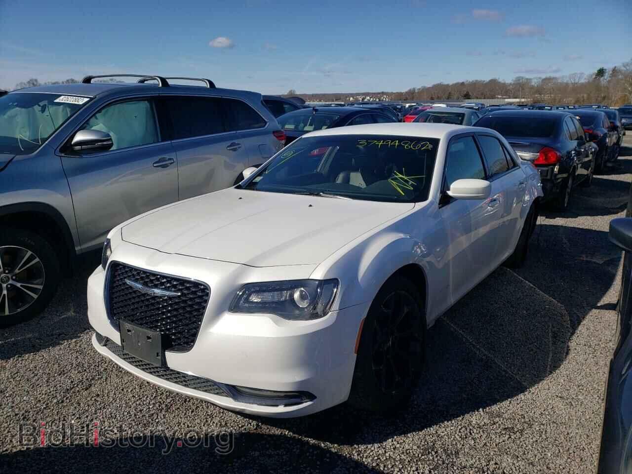 2016 CHRYSLER 300 - VIN: 2C3CCAGG4GH270470 - Фото 2