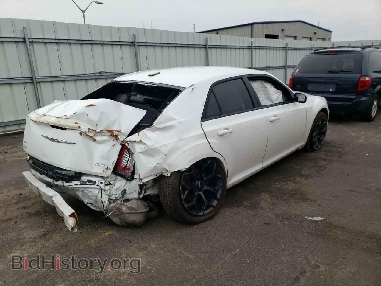 2016 CHRYSLER 300 - VIN: 2C3CCAGG4GH270470 - Фото 4