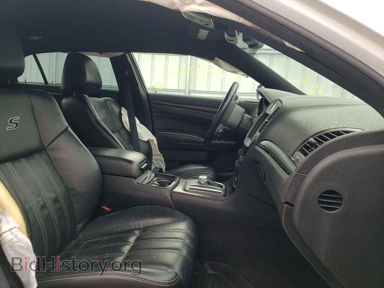 2016 CHRYSLER 300 - VIN: 2C3CCAGG4GH270470 - Фото 5