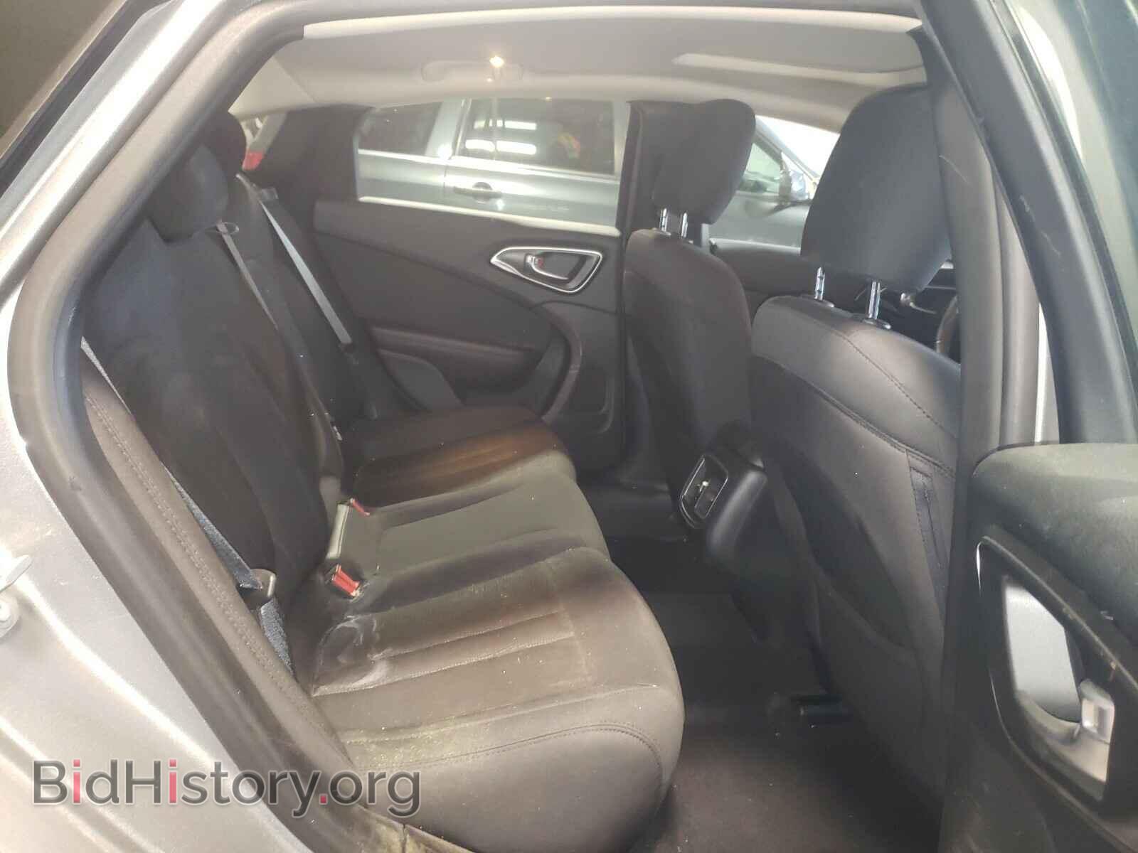 2016 CHRYSLER 200 - VIN: 1C3CCCABXGN121500 - Photo 6