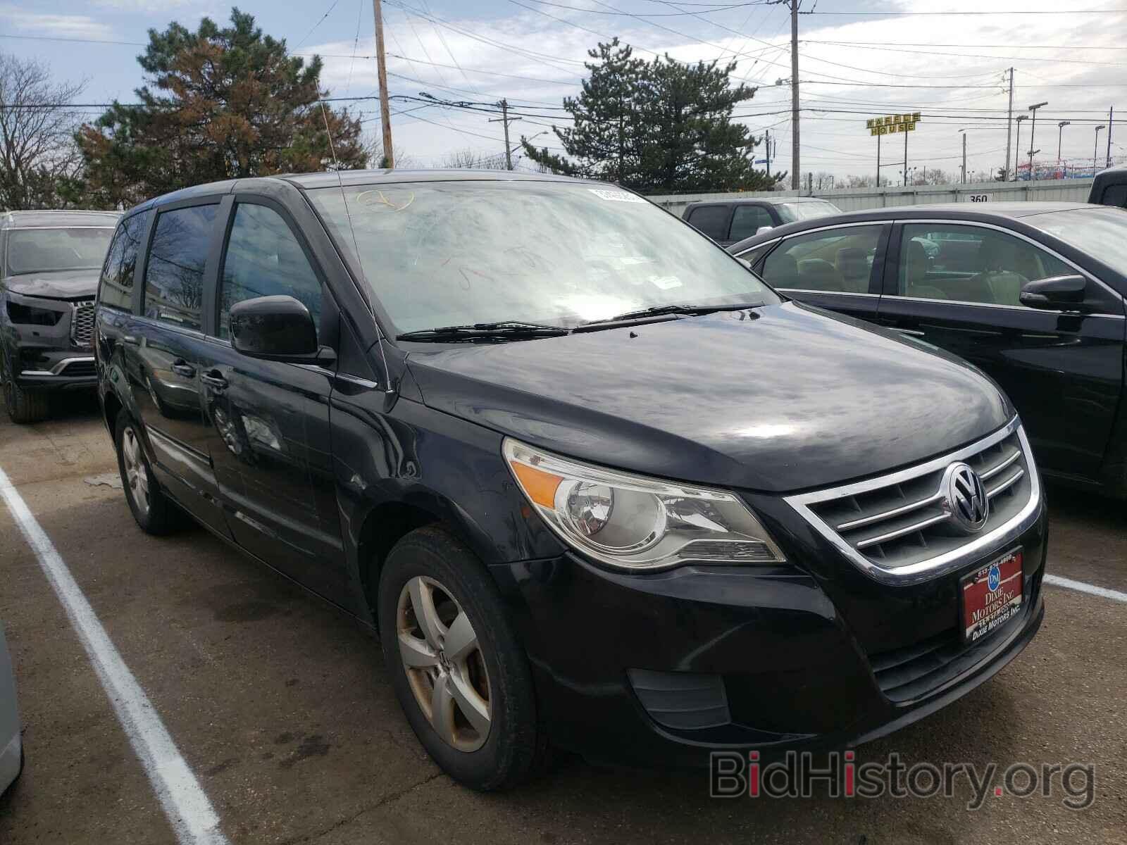 Photo 2V4RW3D13AR424523 - VOLKSWAGEN ROUTAN 2010