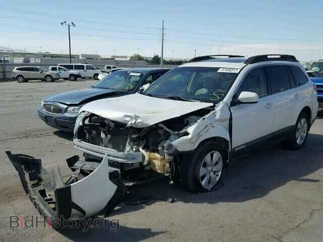 2011 Subaru OUTBACK (VIN 4S4BRBGC9B3333790) — фото 2 из 10