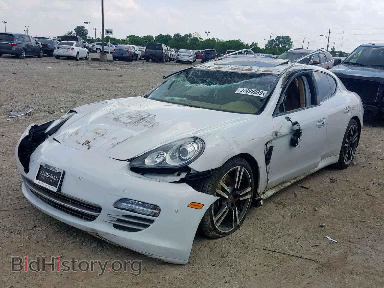 2013 PORSCHE PANAMERA - VIN: WP0AA2A71DL015684 - Фото 2