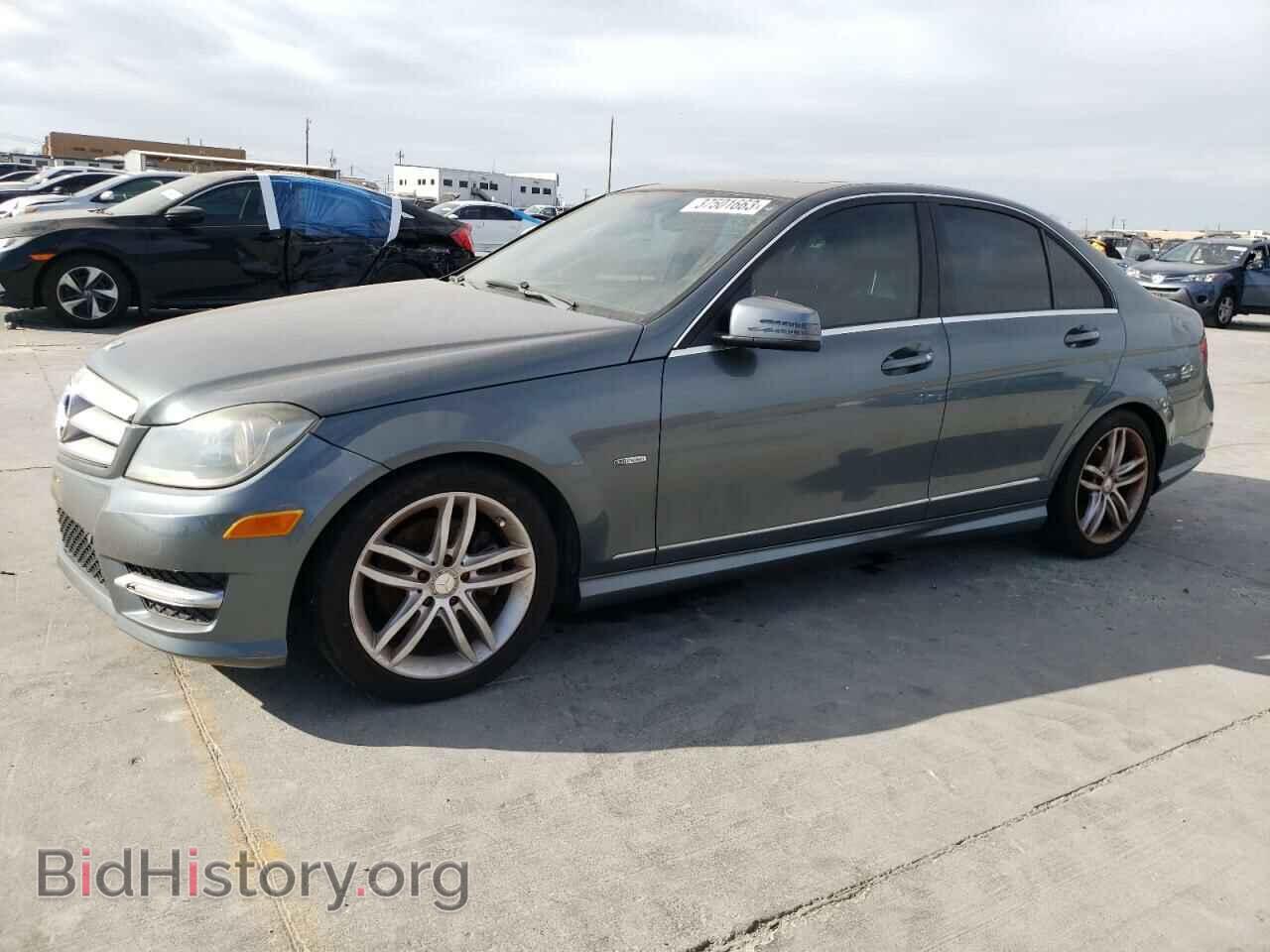 Photo WDDGF4HB7CR219280 - MERCEDES-BENZ C-CLASS 2012