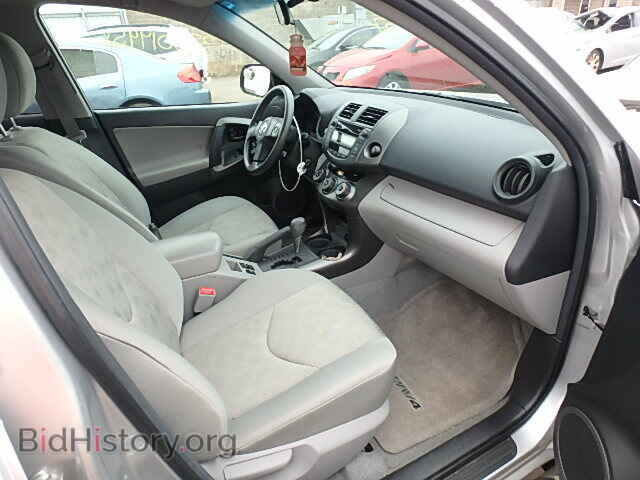 2011 TOYOTA RAV4 - VIN: 2T3BF4DV2BW133720 - Фото 5