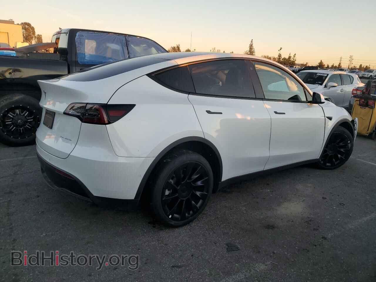 2022 TESLA MODEL Y - VIN: 7SAYGDEE5NF510057 - Фото 3