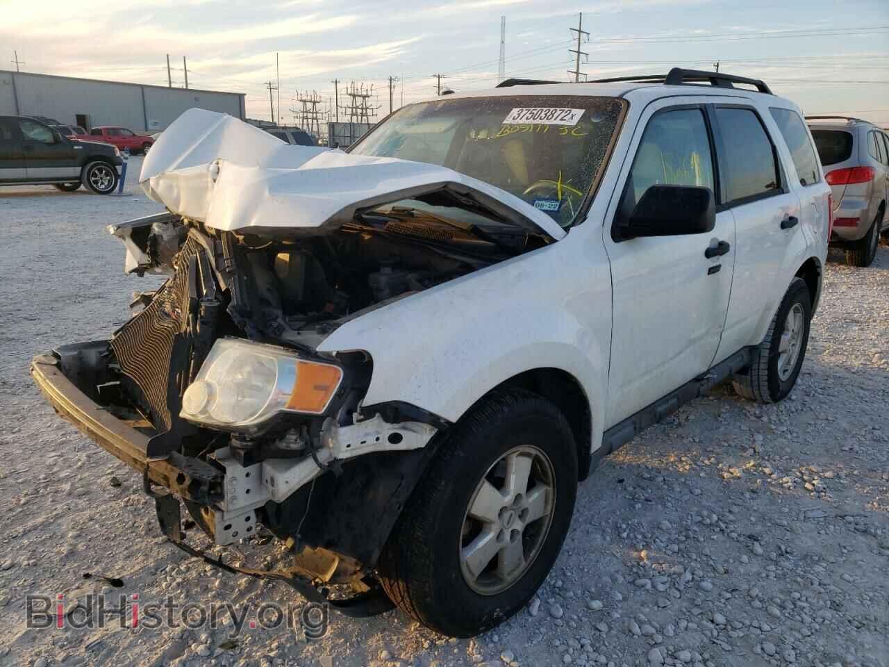 2011 FORD ESCAPE - VIN: 1FMCU0DG2BKB85177 - Фото 2