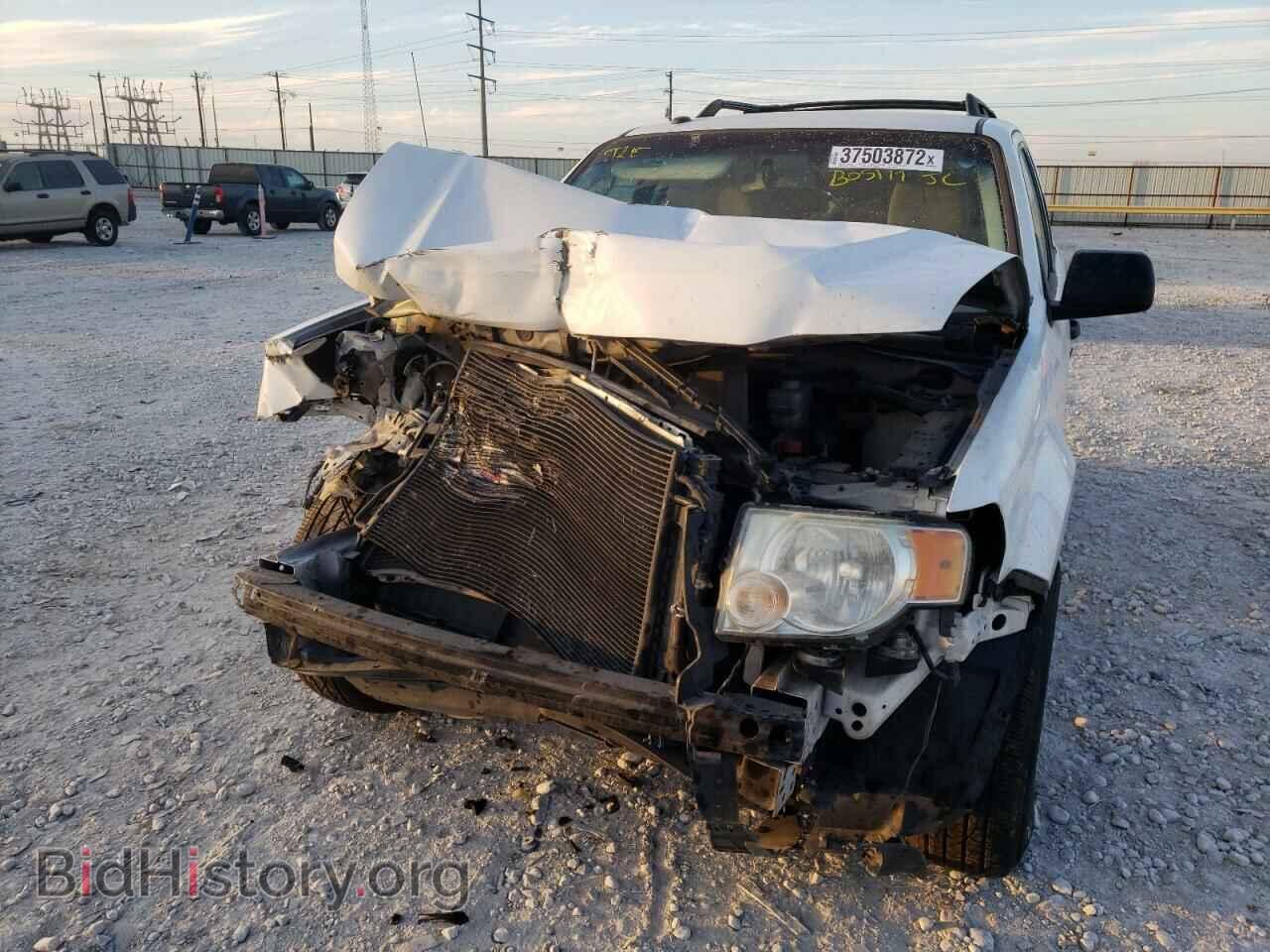 2011 FORD ESCAPE - VIN: 1FMCU0DG2BKB85177 - Фото 9