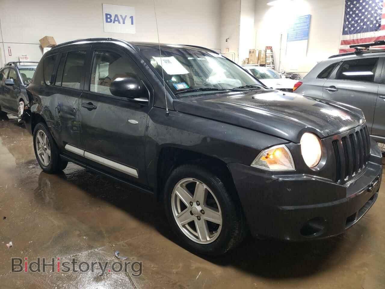 2010 JEEP COMPASS - VIN: 1J4NT1FA6AD666500 - Photo 4