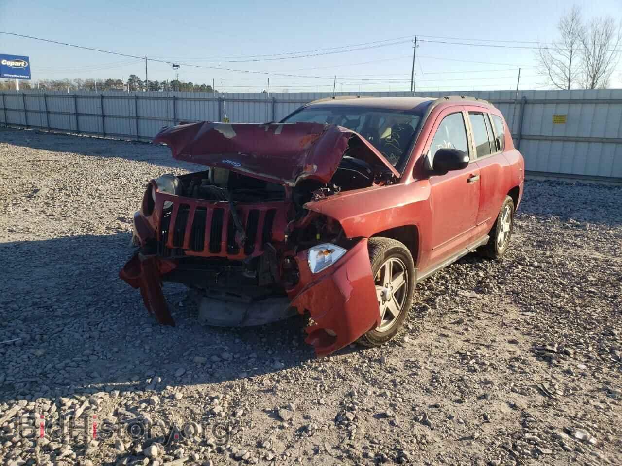 2008 JEEP COMPASS - VIN: 1J8FT47048D713852 - Photo 2