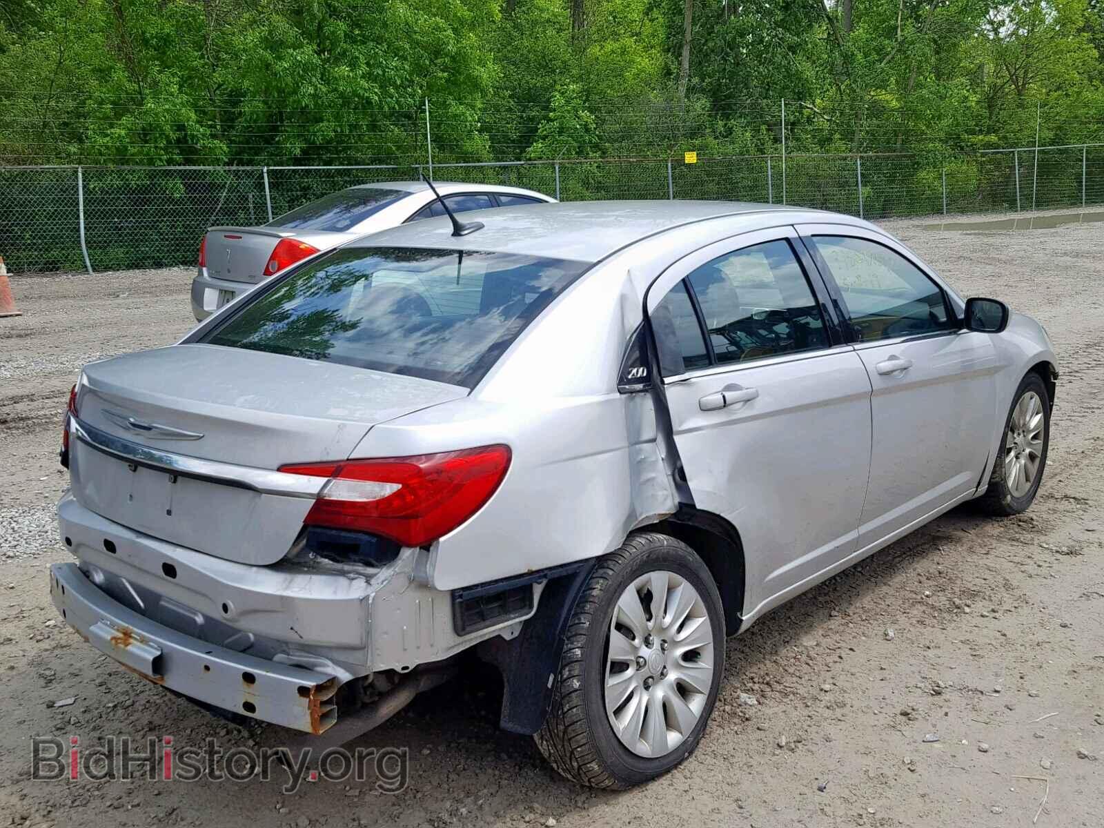 2012 CHRYSLER 200 - VIN: 1C3CCBAB1CN100703 - Фото 4