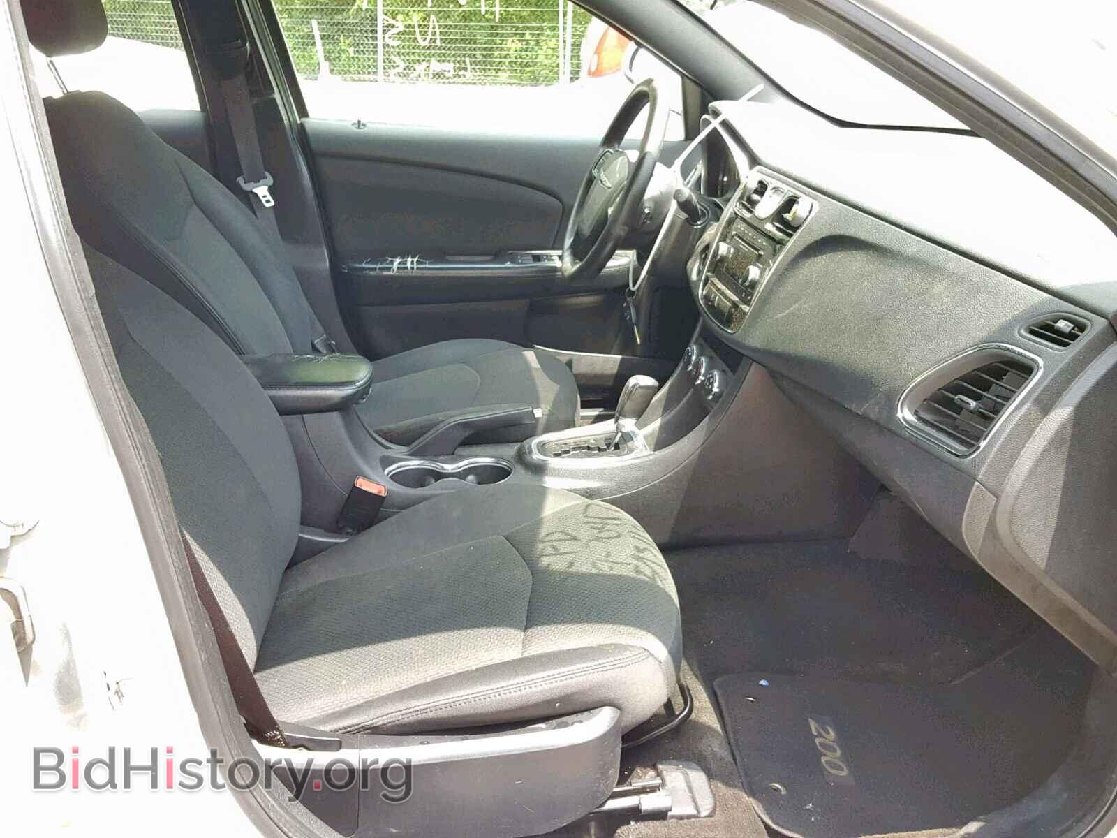 2012 CHRYSLER 200 - VIN: 1C3CCBAB1CN100703 - Фото 5