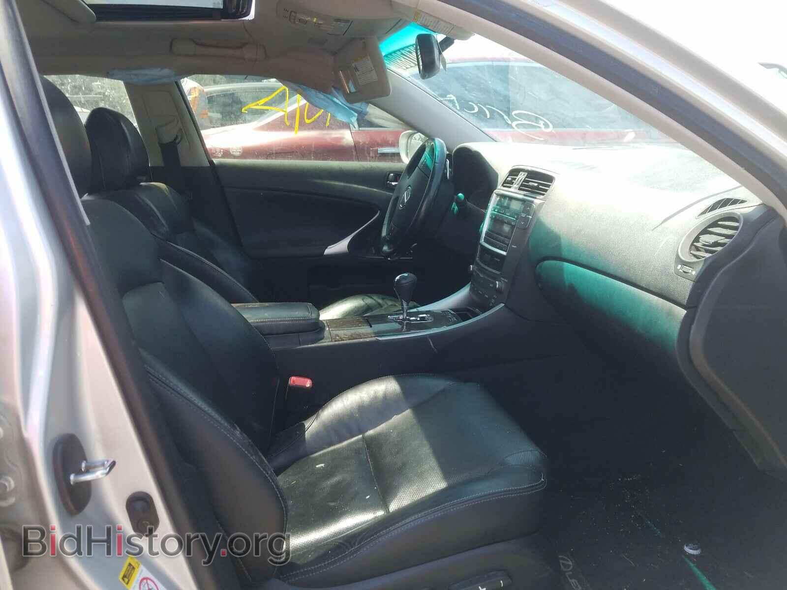 2010 LEXUS IS - VIN: JTHBF5C29A5127818 - Photo 5
