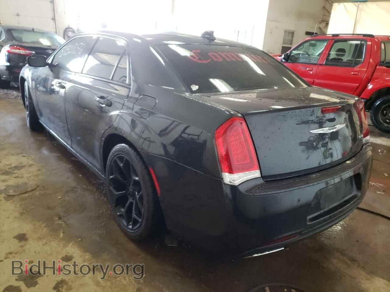 2017 CHRYSLER 300 - VIN: 2C3CCABG2HH662856 - Фото 3